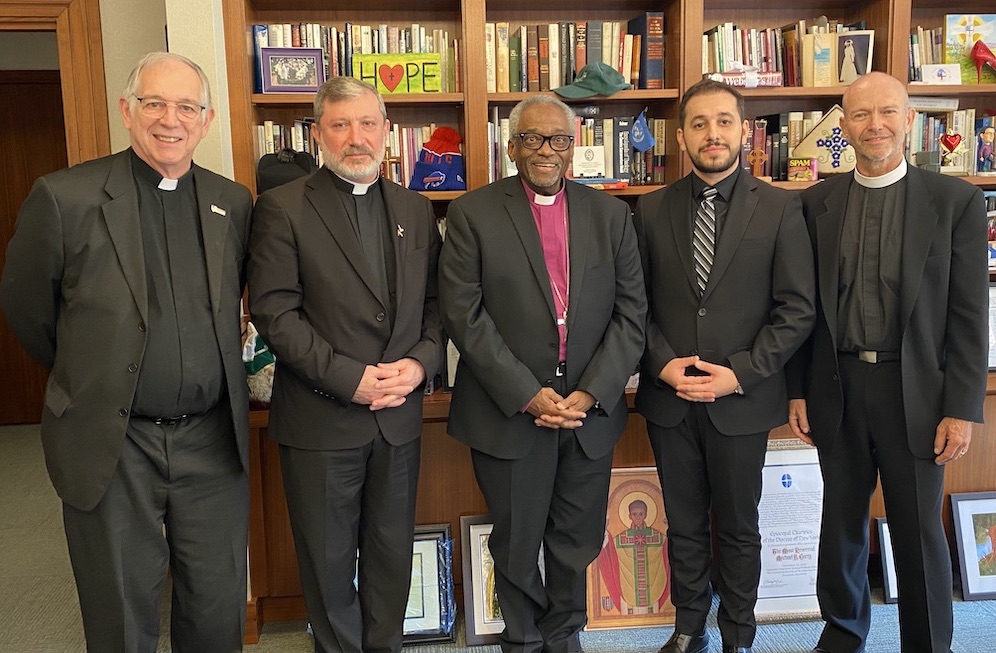 Read more about the article Fr Faiz meets Bishop Curry 