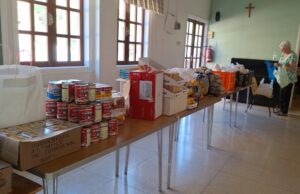Read more about the article St Paul’s volunteers hand out 1500th food parcel