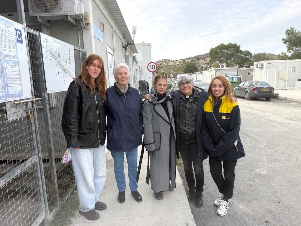 You are currently viewing Bringing Christmas joy to asylum-centre children