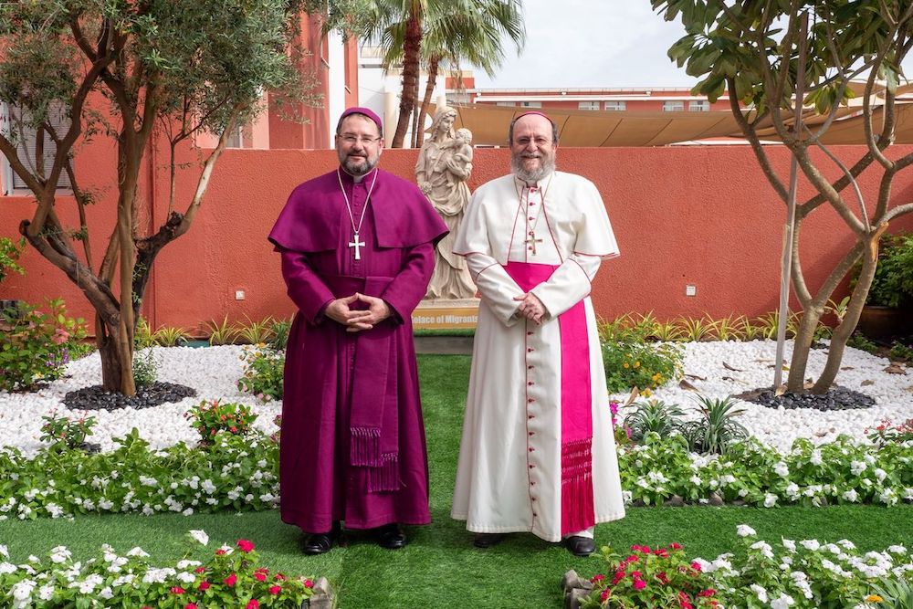 Read more about the article Bishop Paolo welcomes Bishop Sean in Abu Dhabi
