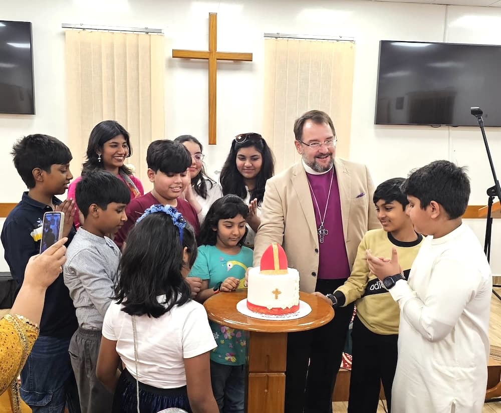 You are currently viewing Urdu-speaking congregation of St Paul Ahmadi welcomes Bishop Sean
