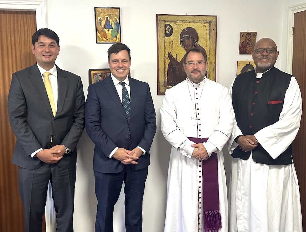 You are currently viewing Bishop Sean and Dean Walter welcome US Chargé d’Affaires