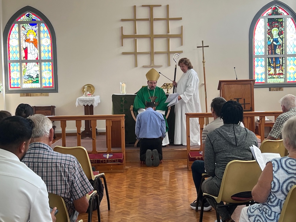 You are currently viewing St Helena Larnaca: celebrating Jubilee and a confirmation